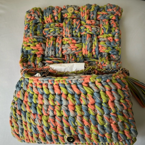 ❌SOLD❌ Classic Hand Crafted Crochet Handbag/Crossbody-Multi Color Combo. - Picture 12 of 15